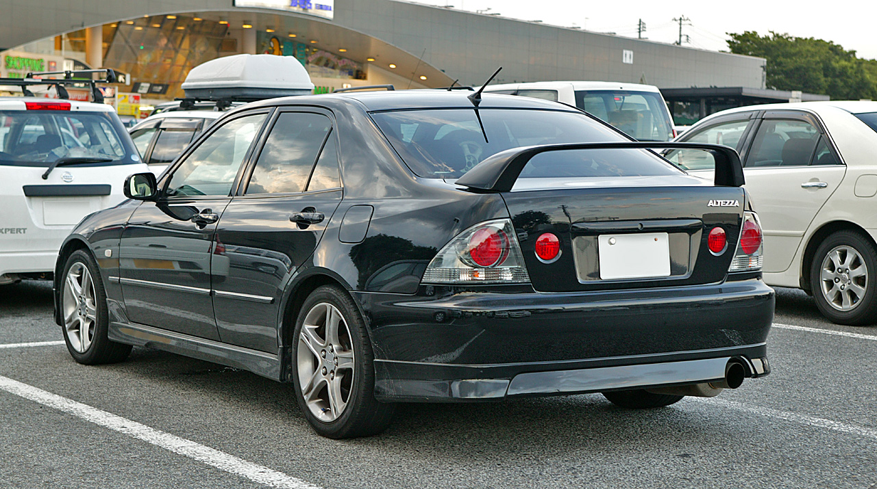 Toyota Altezza 2.0