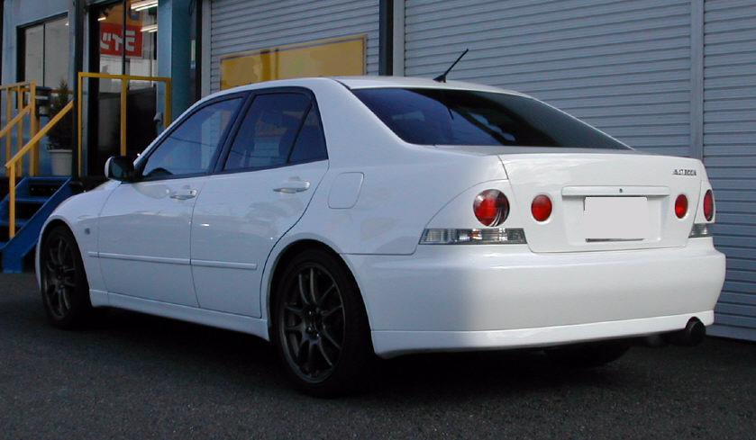 Toyota Altezza 2001