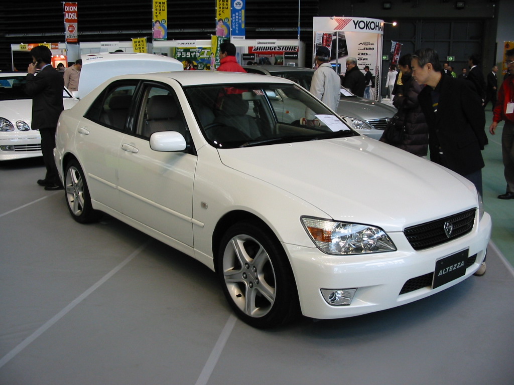 Toyota Altezza 2001