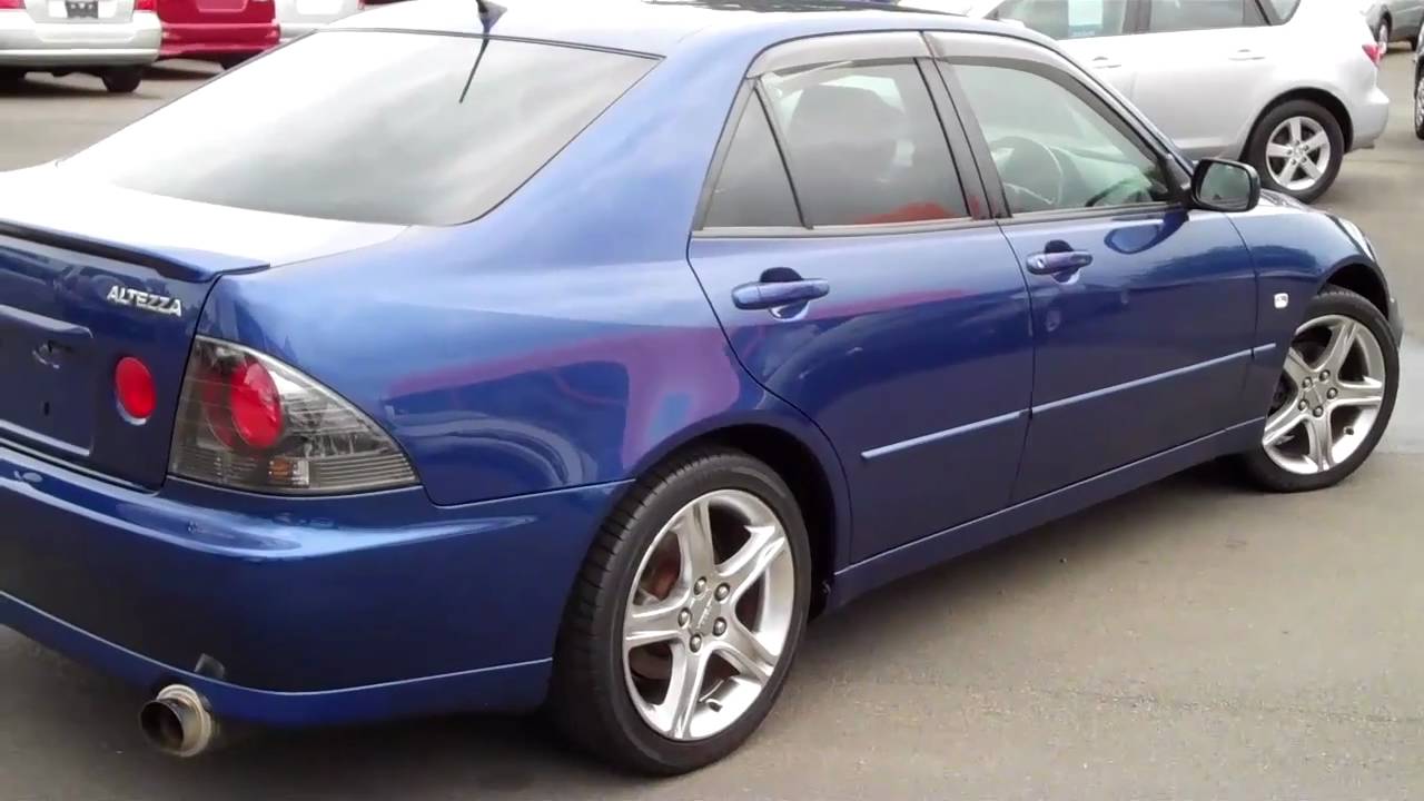 Toyota Altezza 2001