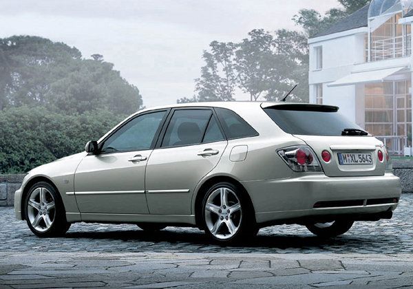Toyota Altezza