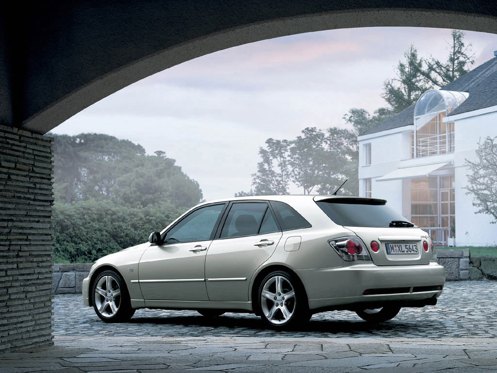 Toyota Altezza Gita