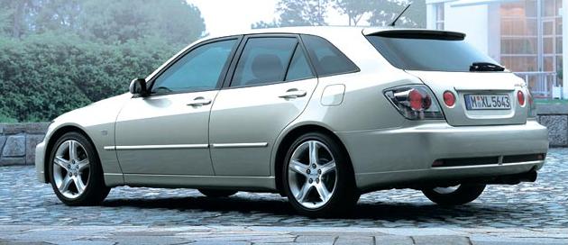 Toyota Altezza Wagon