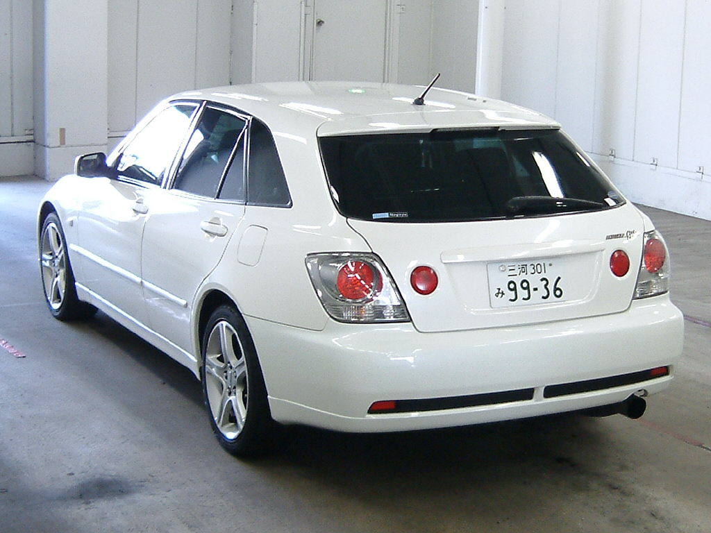 Toyota Altezza Wagon
