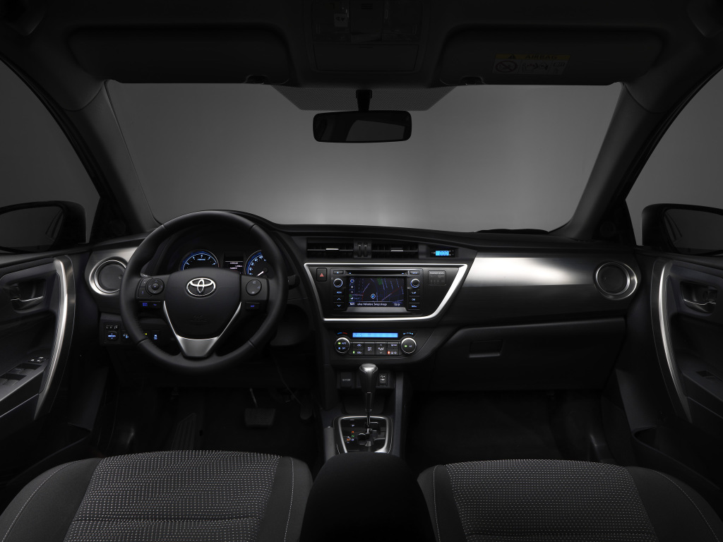 Toyota Auris 2013