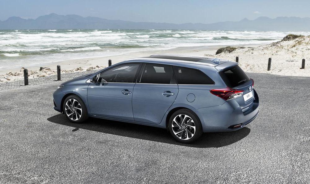 Toyota Auris 2015