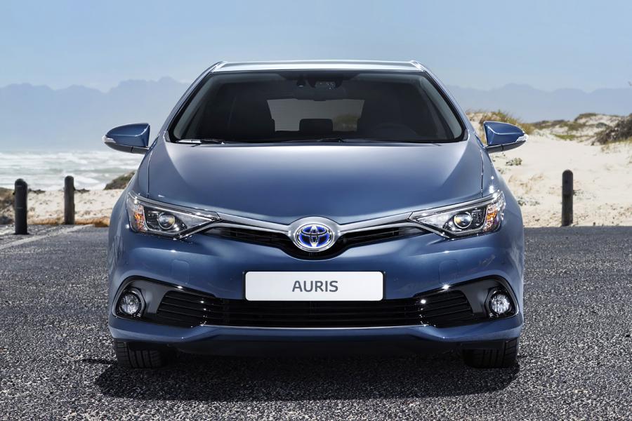 Toyota Auris 7 Seater