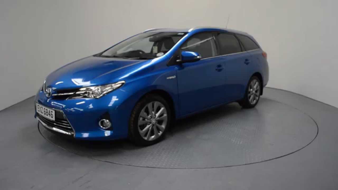 Toyota Auris Blue