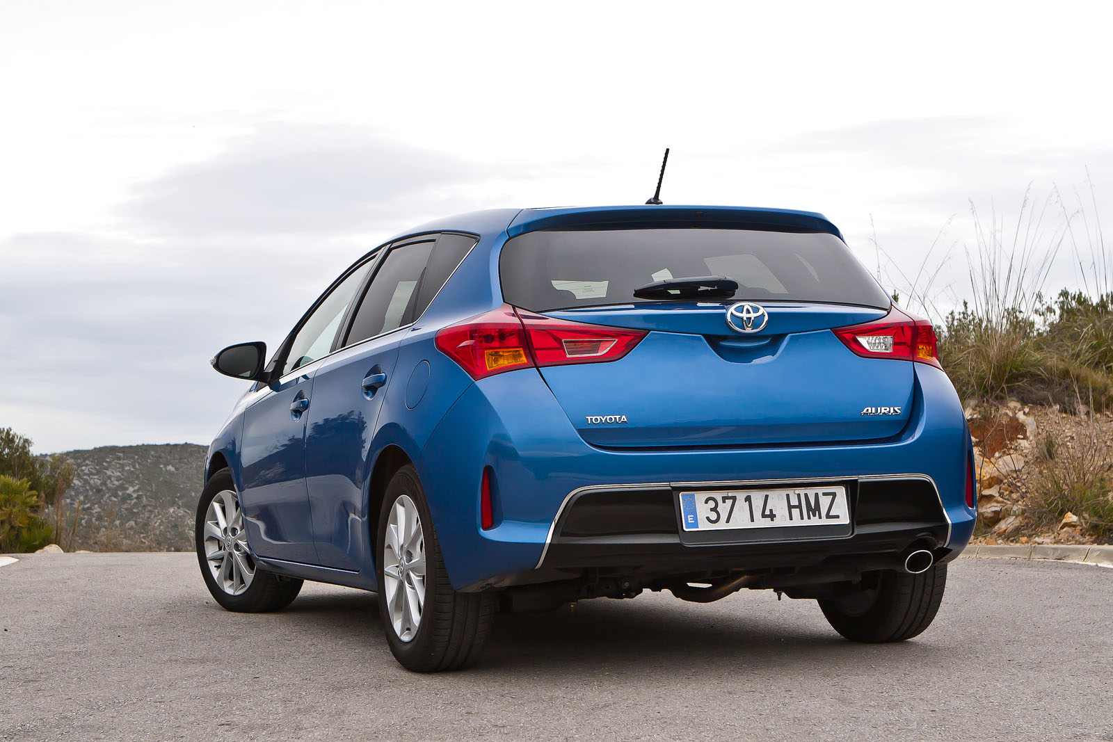 Toyota Auris Blue