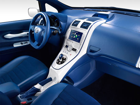 Toyota Auris Blue