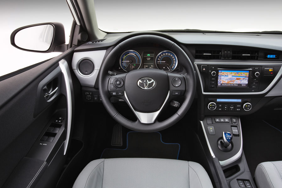 Toyota Auris Combi