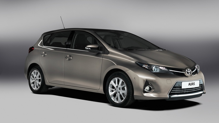 Toyota Auris Dark Blue
