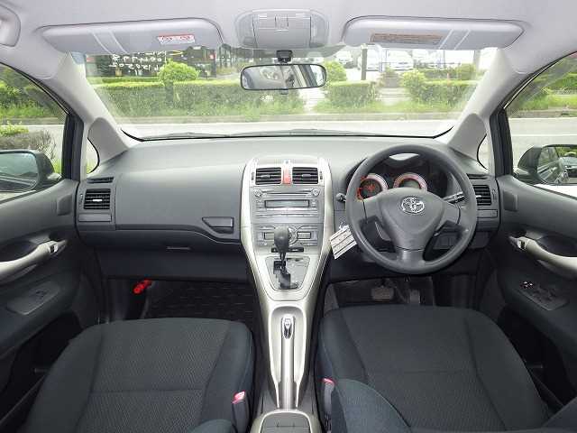 Toyota Auris Dark Blue