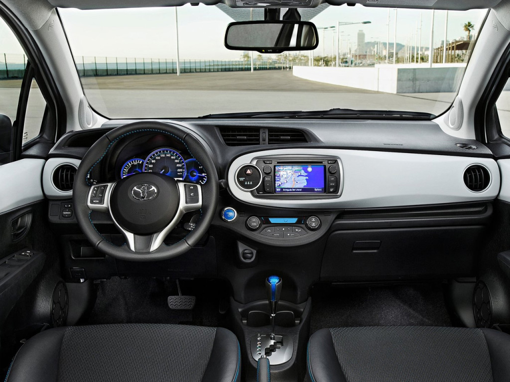 Toyota Auris Facelift 2016