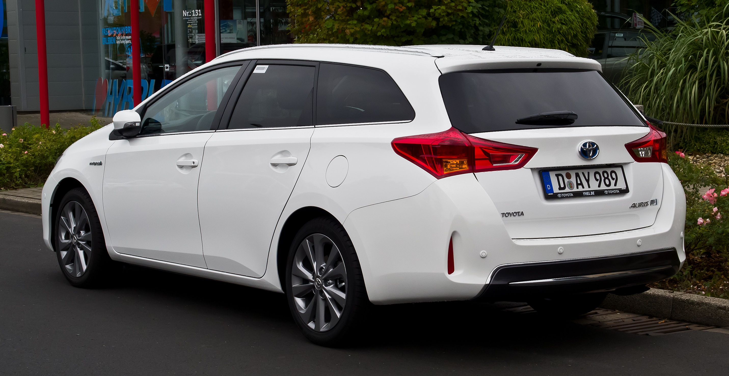 Toyota Auris Hatchback