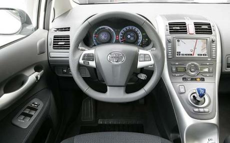 Toyota Auris Hybrid 2010