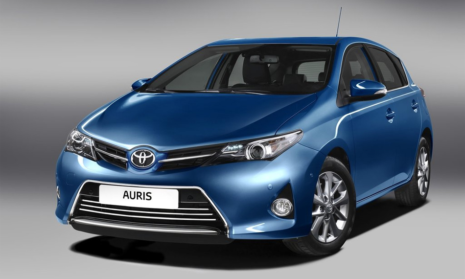 Toyota Auris Hybrid 2013