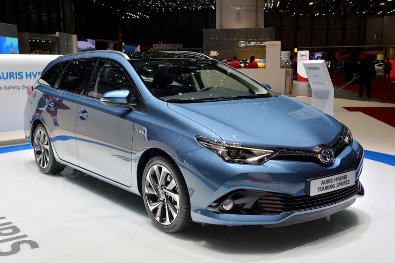 Toyota Auris Hybrid 2015 Toyota Auris Hybrid 2015