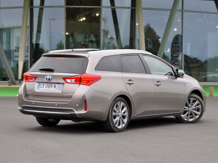 Toyota Auris Hybrid Touring Sports