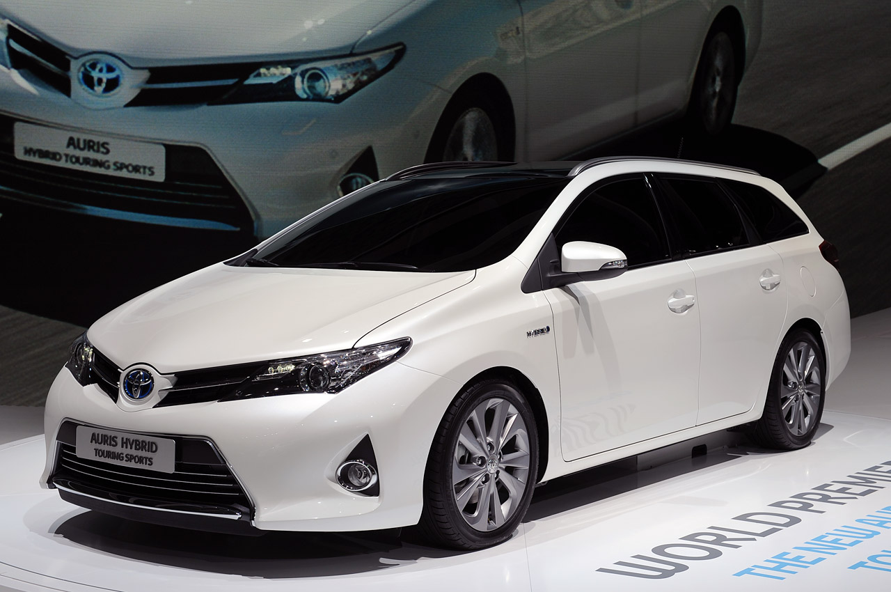 Toyota Auris Hybrid Toyota Auris Hybrid