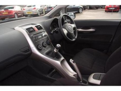 Toyota Auris Manual