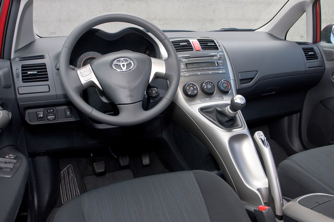 Toyota Auris Manual