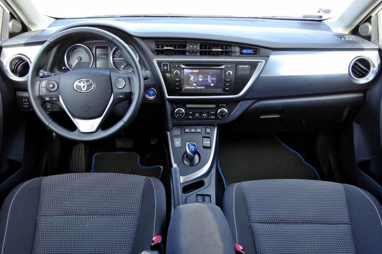 Toyota Auris Opinie