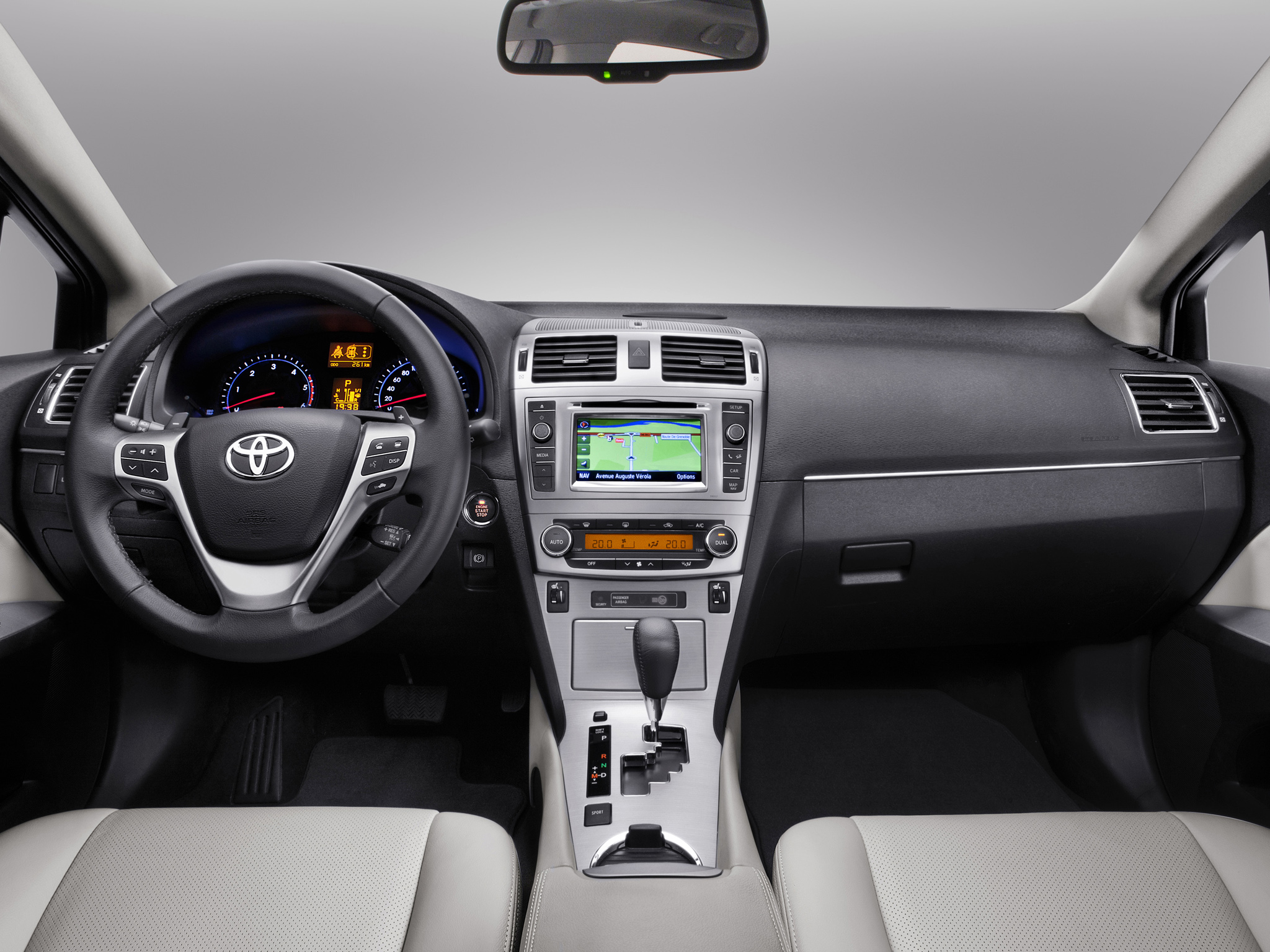 Toyota Auris Sedan