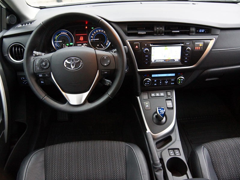 Toyota Auris Sport 2014