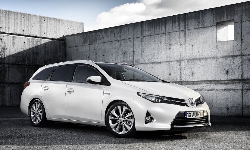 Toyota Auris Touring Hybrid