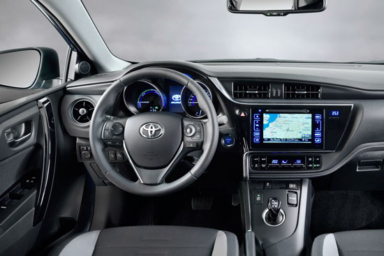 Toyota Auris Touring Hybrid