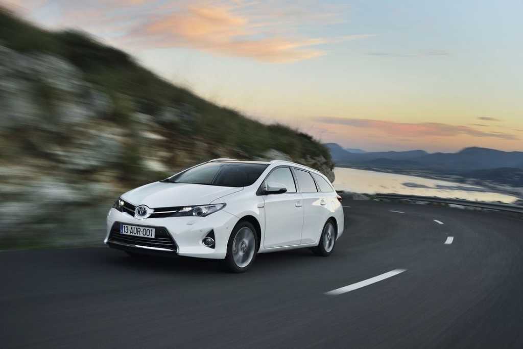 Toyota Auris Touring Hybrid
