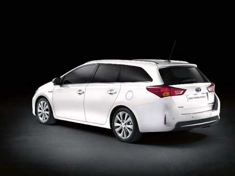Toyota Auris Van