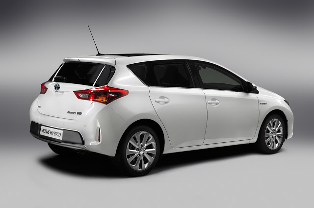 Toyota Auris X