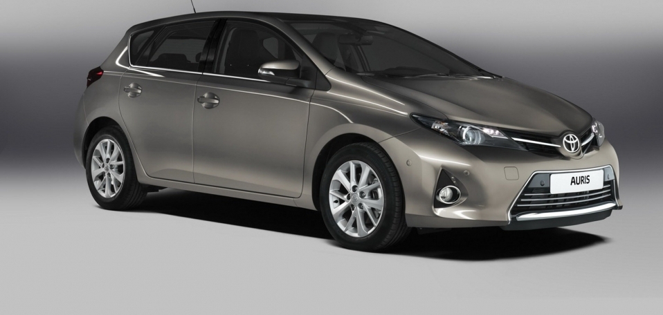 Toyota Auris X