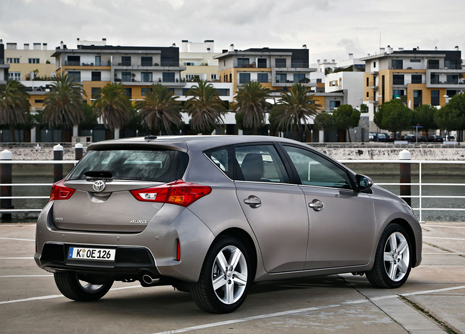 Toyota Auris Xs 2014
