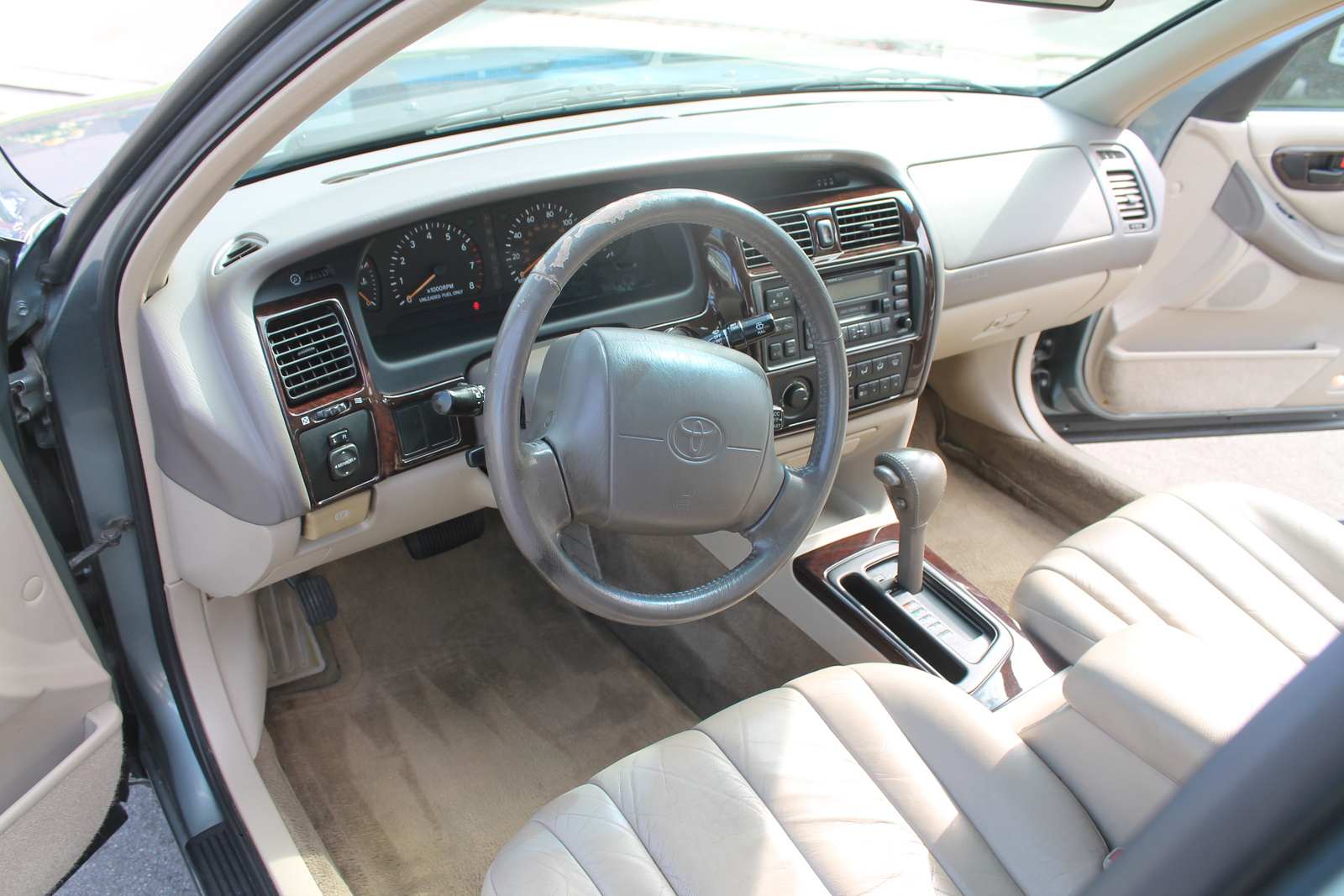 Toyota Avalon 1998