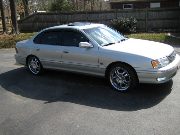 Toyota Avalon 1999