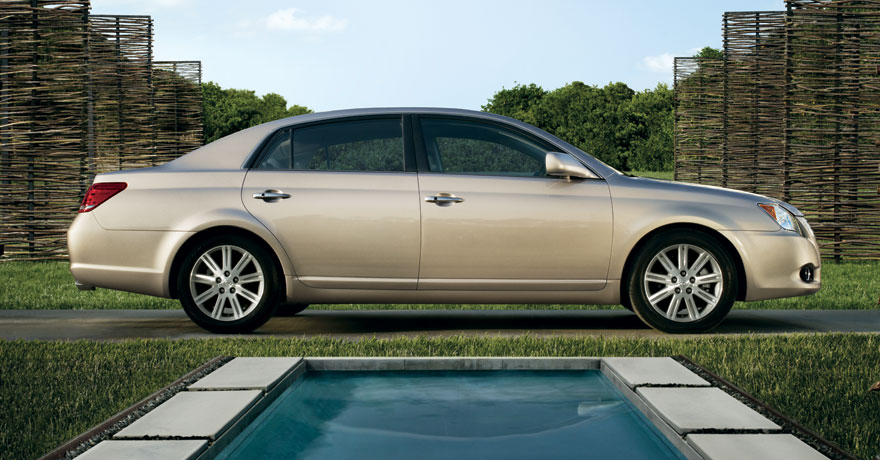 Toyota Avalon 2010