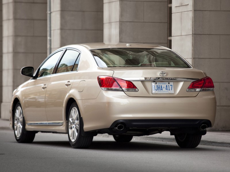 Toyota Avalon 2010