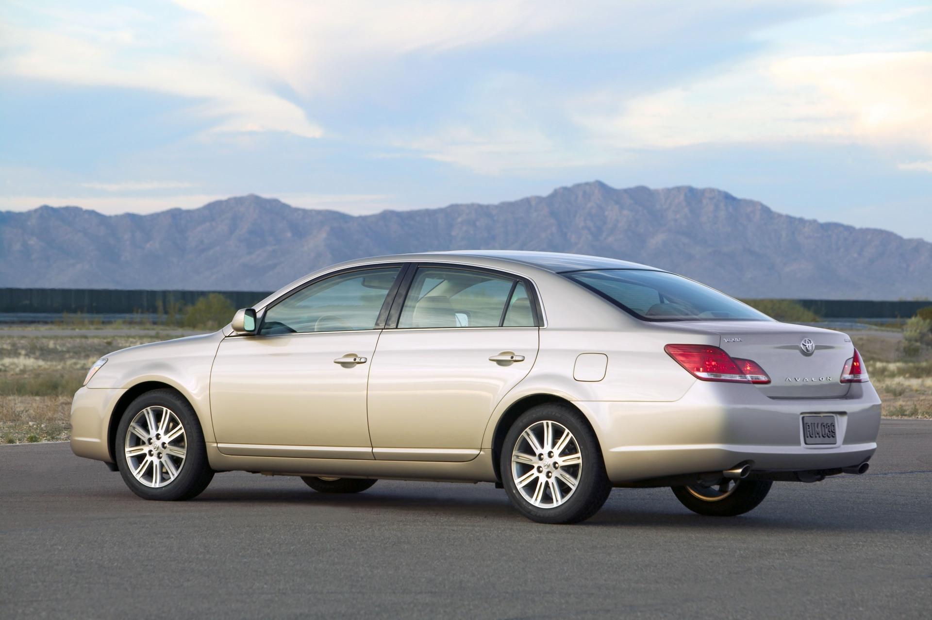 Toyota Avalon 2010
