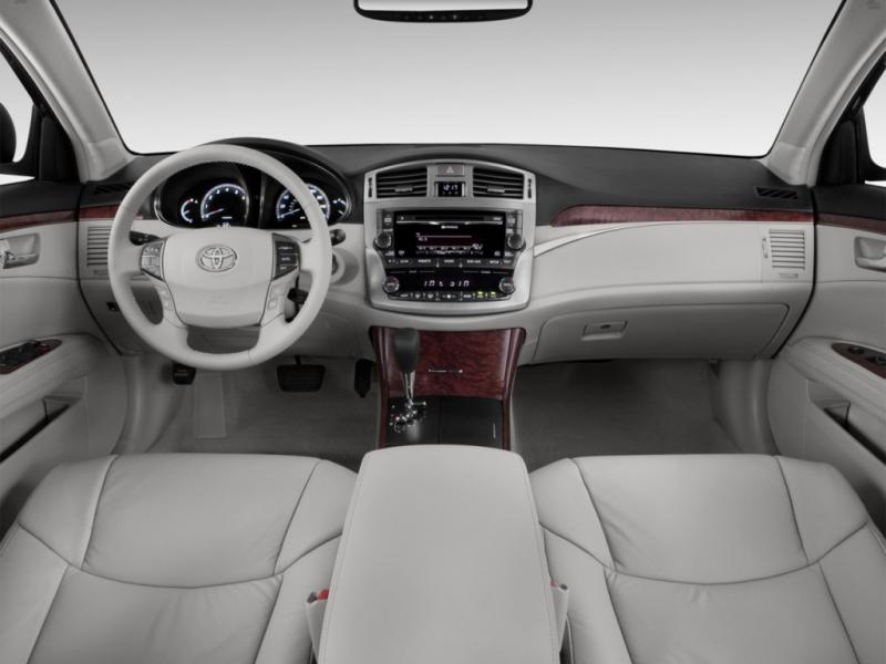 Toyota Avalon 2012