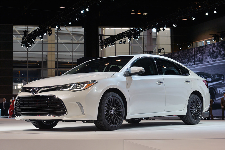 Toyota Avalon 2015