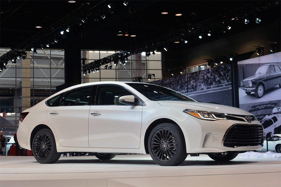 Toyota Avalon 2015
