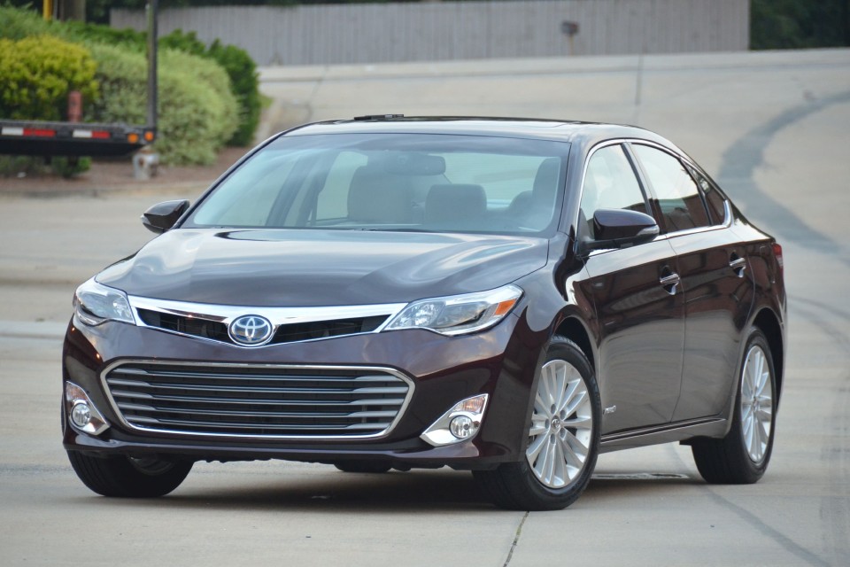 Toyota Avalon Hybrid 2014