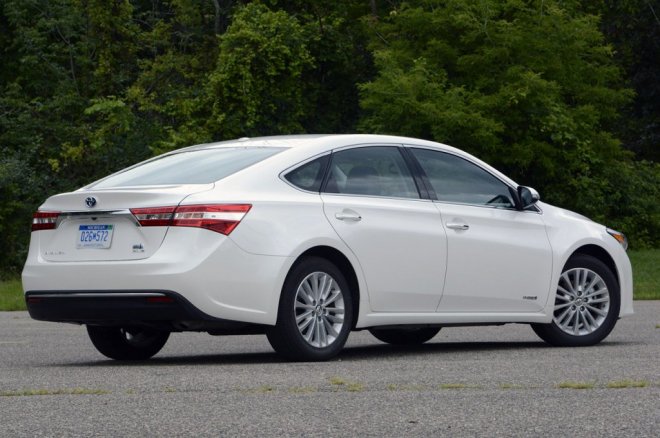 Toyota Avalon Hybrid 2015