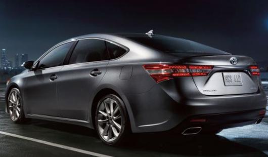 Toyota Avalon Hybrid 2015