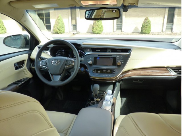 Toyota Avalon Hybrid Limited