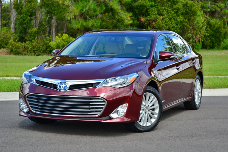 Toyota Avalon Limited Hybrid