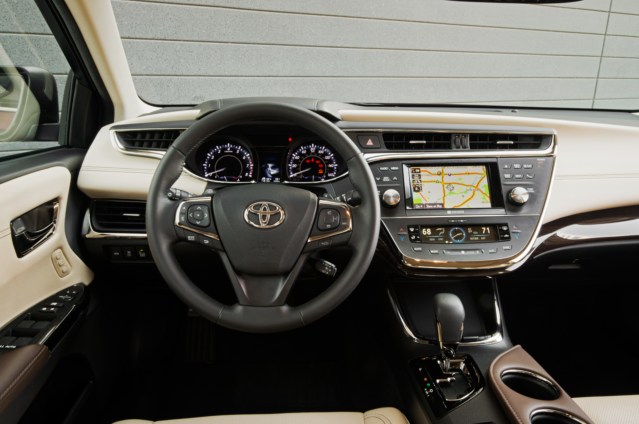 Toyota Avalon Limited Hybrid
